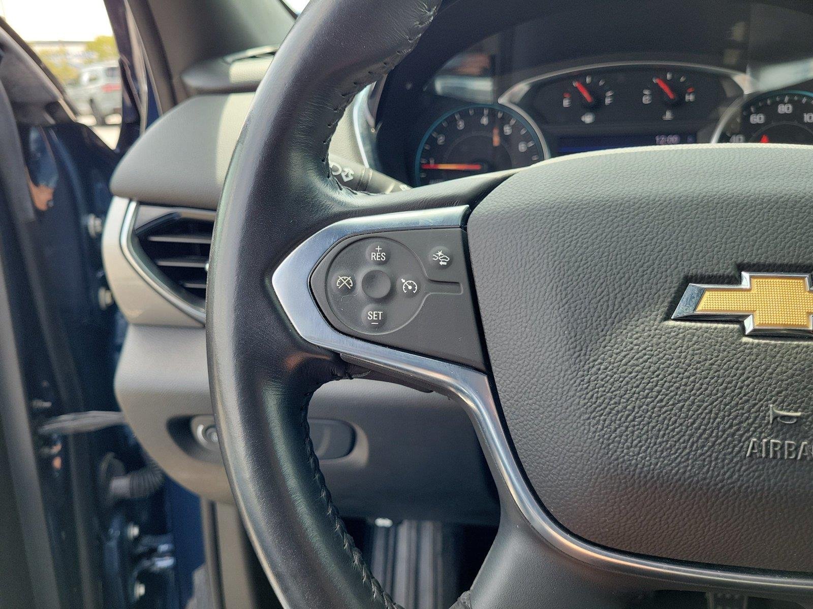 Used 2022 Northsky Blue Metallic Chevrolet LT Cloth image 24