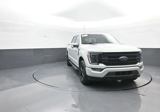 Used 2023 White Ford Lariat image 2