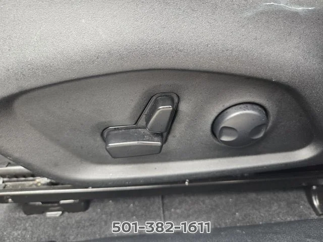 Used 2025 White Jeep Limited image 20