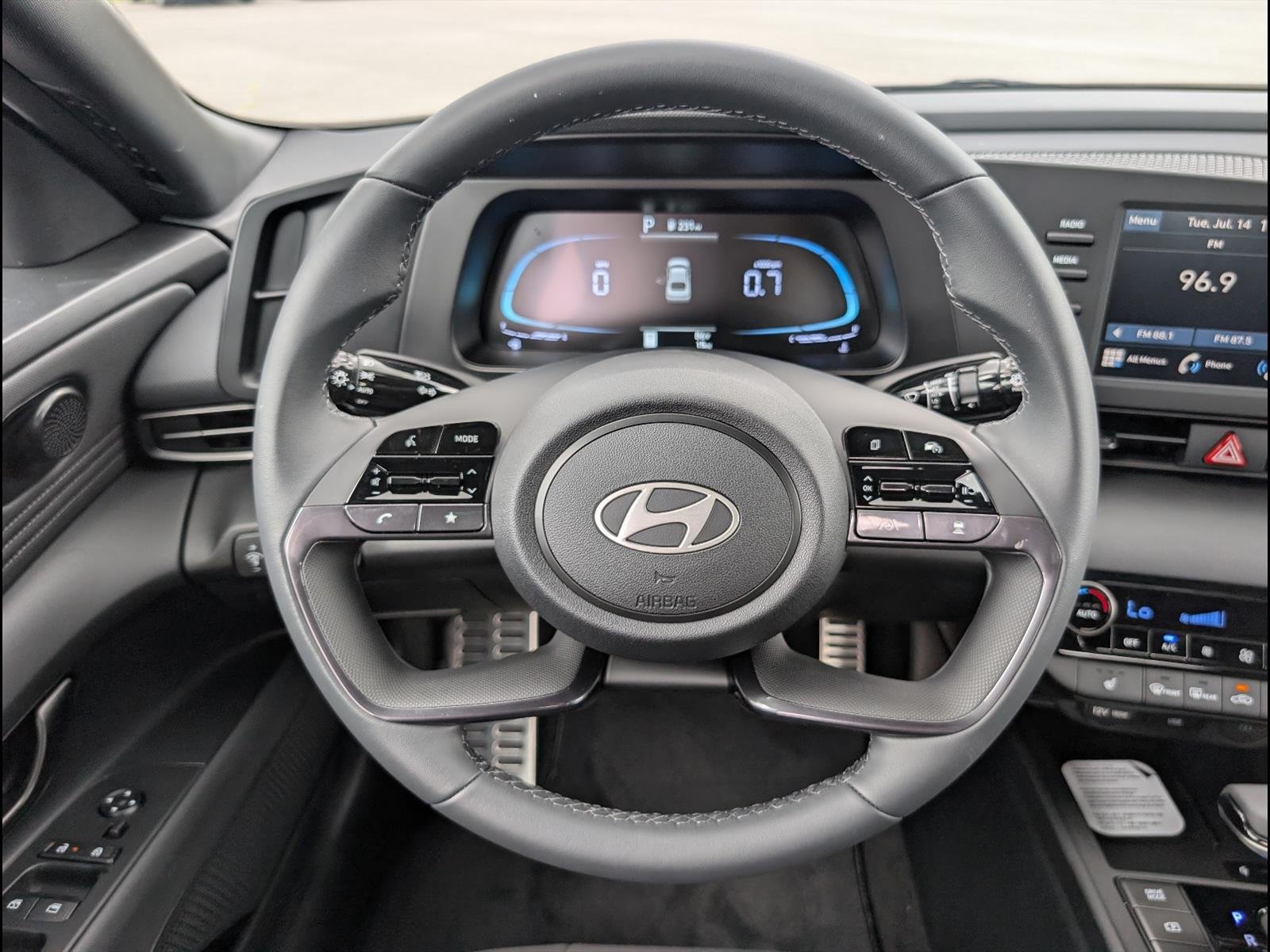 New 2026 Abyss Black Hyundai SEL Sport image 12