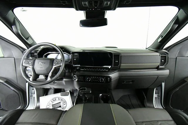 2025 Chevrolet Silverado 1500 ZR2 - Photo 18