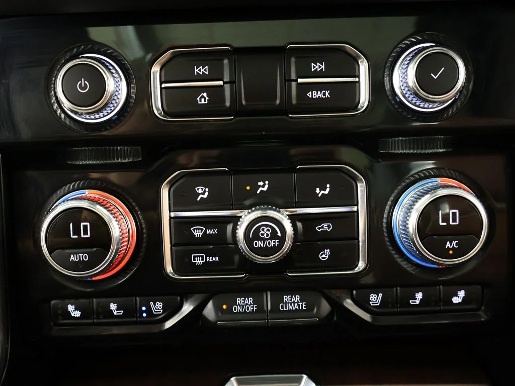 Used 2024 Onyx Black GMC Denali Ultimate image 64