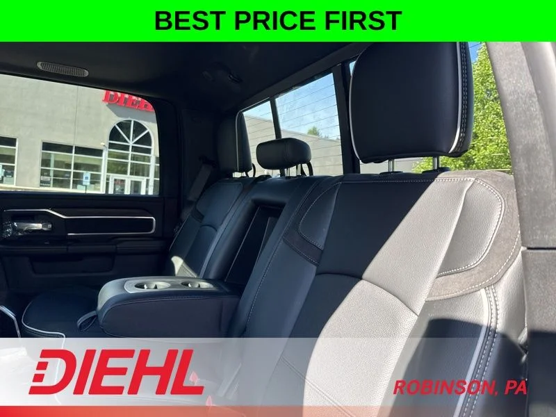 New 2026 Granite Crystal Metallic Clear-Coat Exterior Paint RAM Laramie image 18