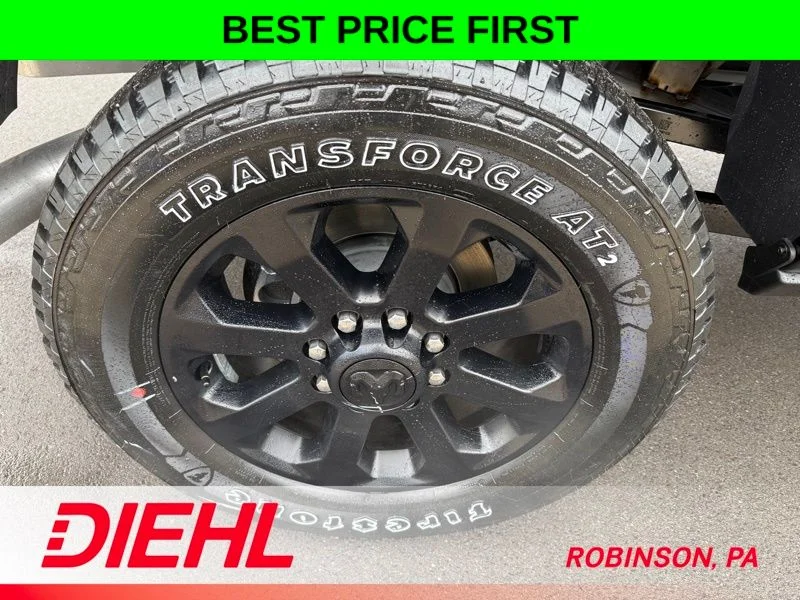 New 2026 Diamond Black Crystal Pearl-Coat Exterior Paint RAM Big Horn image 10