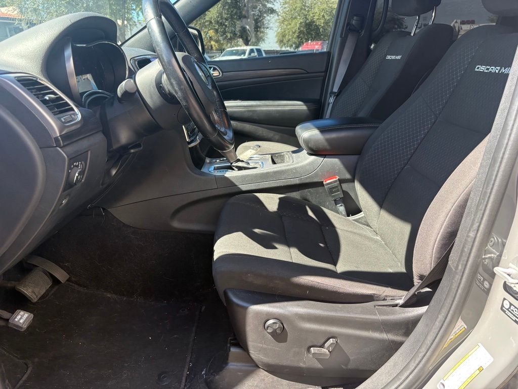 Used 2021 Gray Jeep Laredo image 8