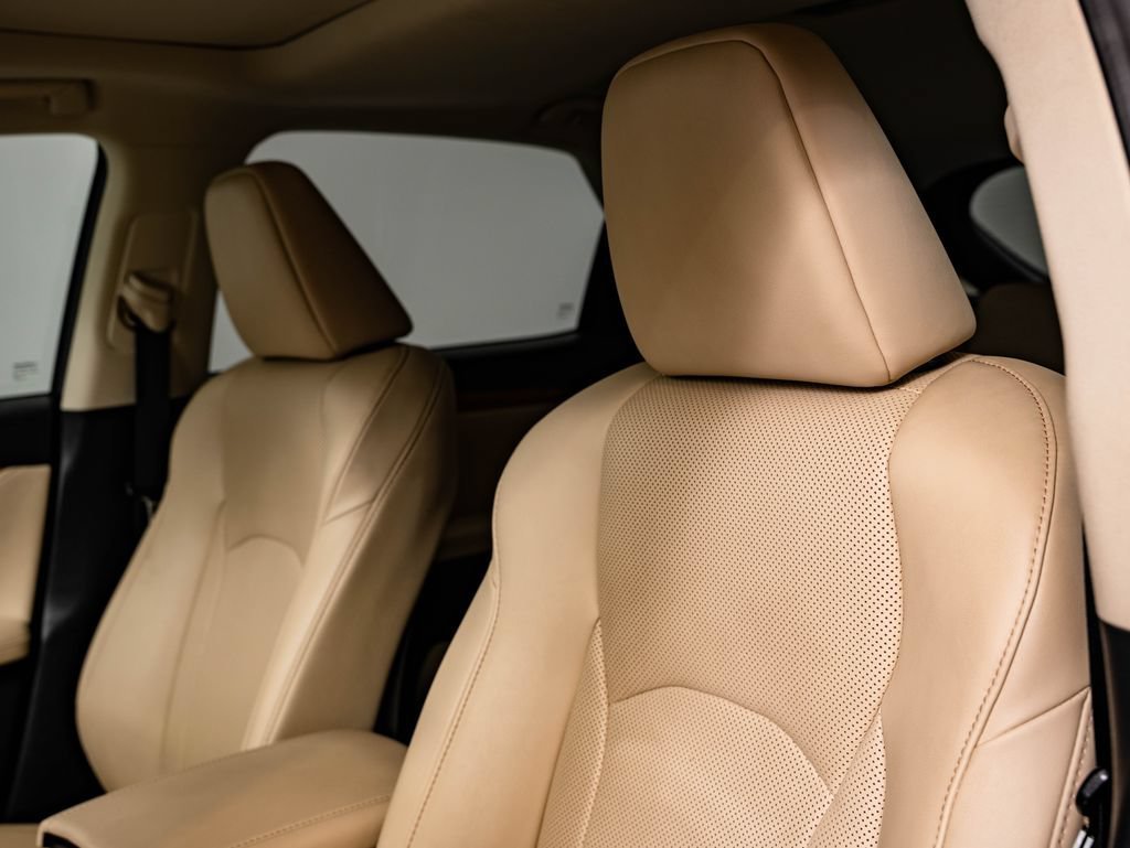 Used 2021 Eminent White Pearl Lexus 350 image 24