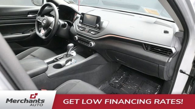 Used 2022 Silver Nissan 2.5 S image 12