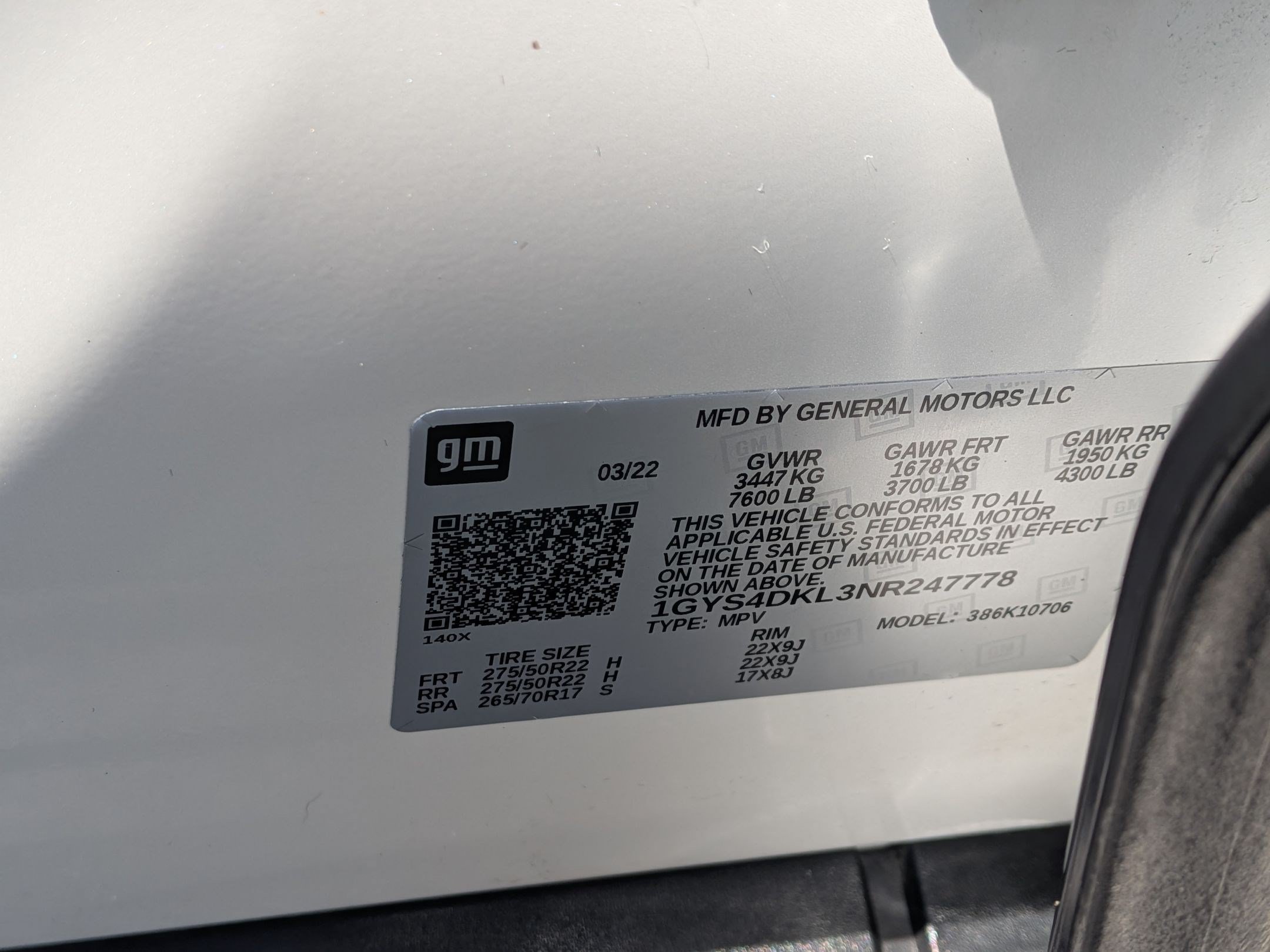 Certified Used 2022 CRYSTAL WHITE TRICOAT Cadillac Premium Luxury Platinum image 32