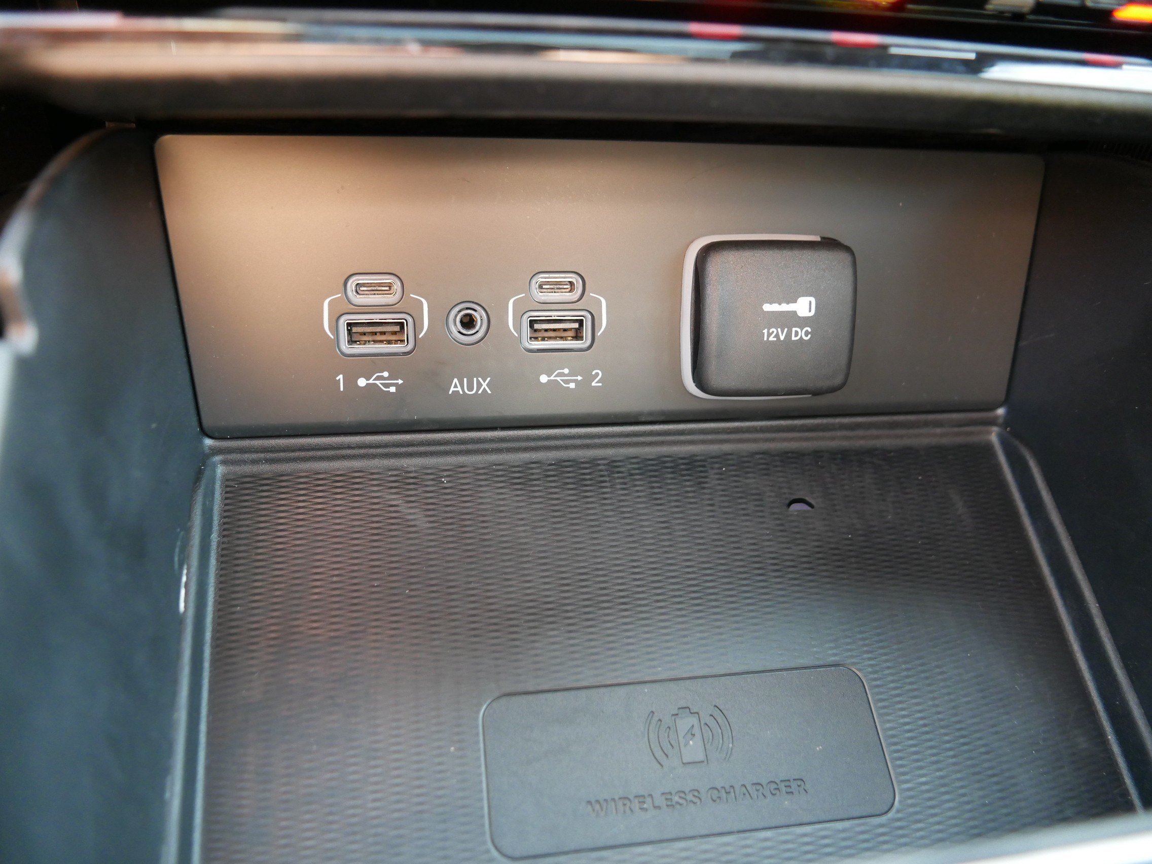 Used 2025 Bright White Clearcoat Jeep Altitude X image 33