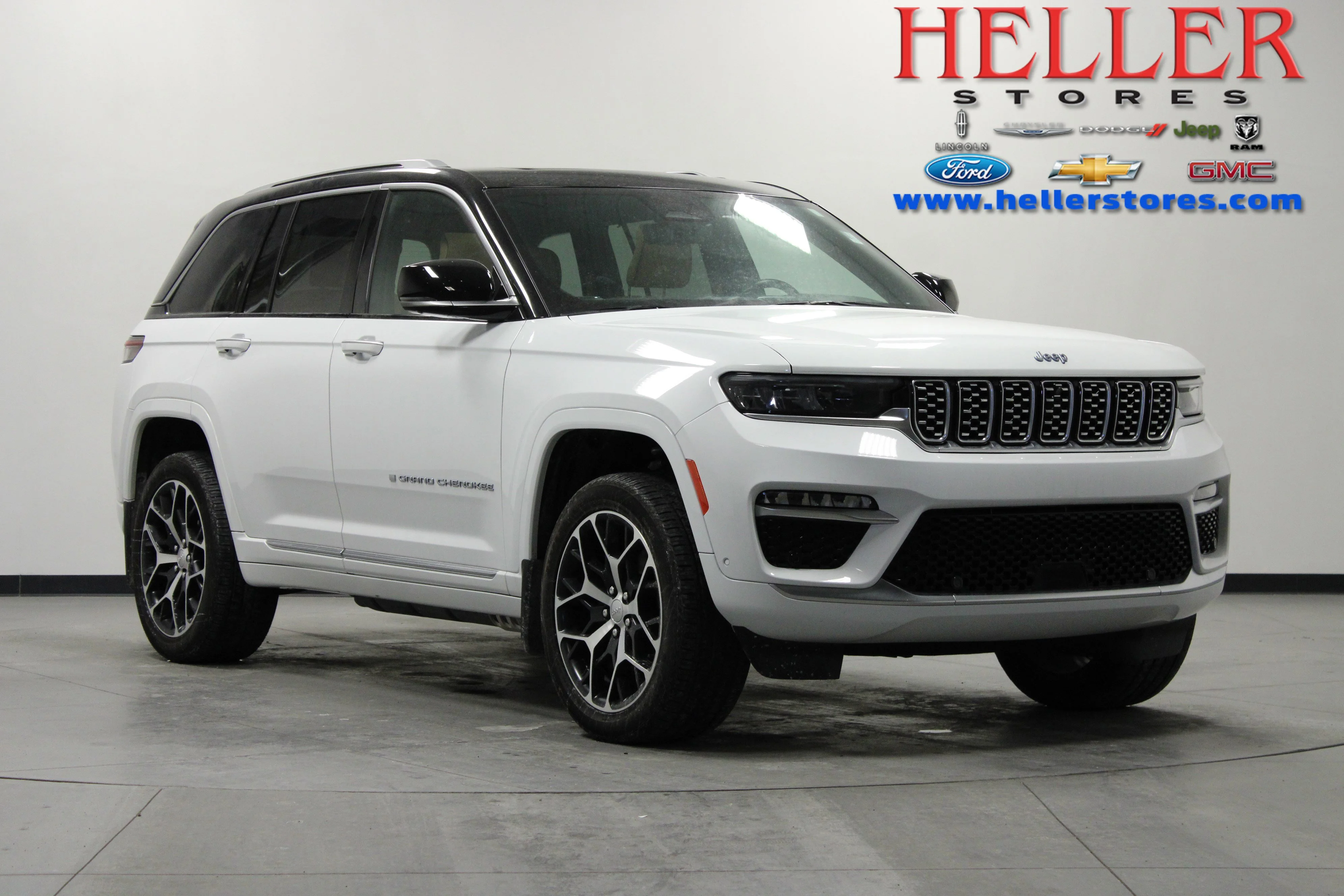 Used 2024 Bright White Clearcoat Jeep Summit Reserve 4xe image 1