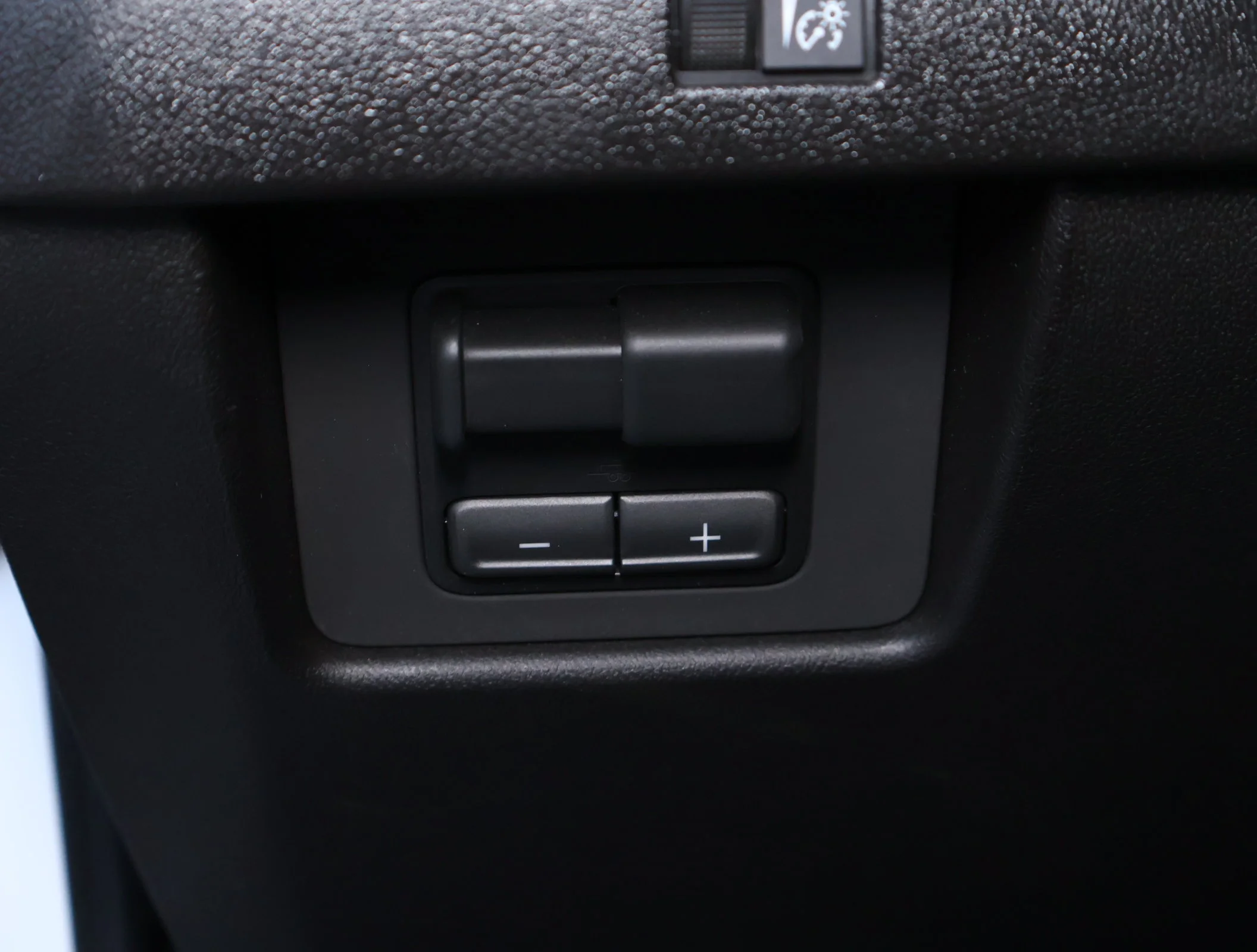 Used 2026 Summit White Chevrolet 4WD ZR2 image 13