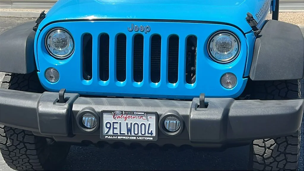 Certified Used 2017 Chief Clearcoat Jeep Unlimited Rubicon image 3