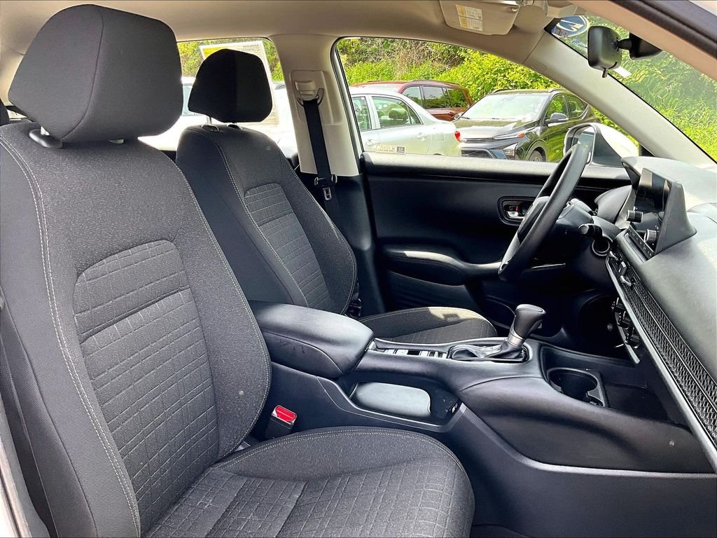 Used 2023 White Honda LX image 11