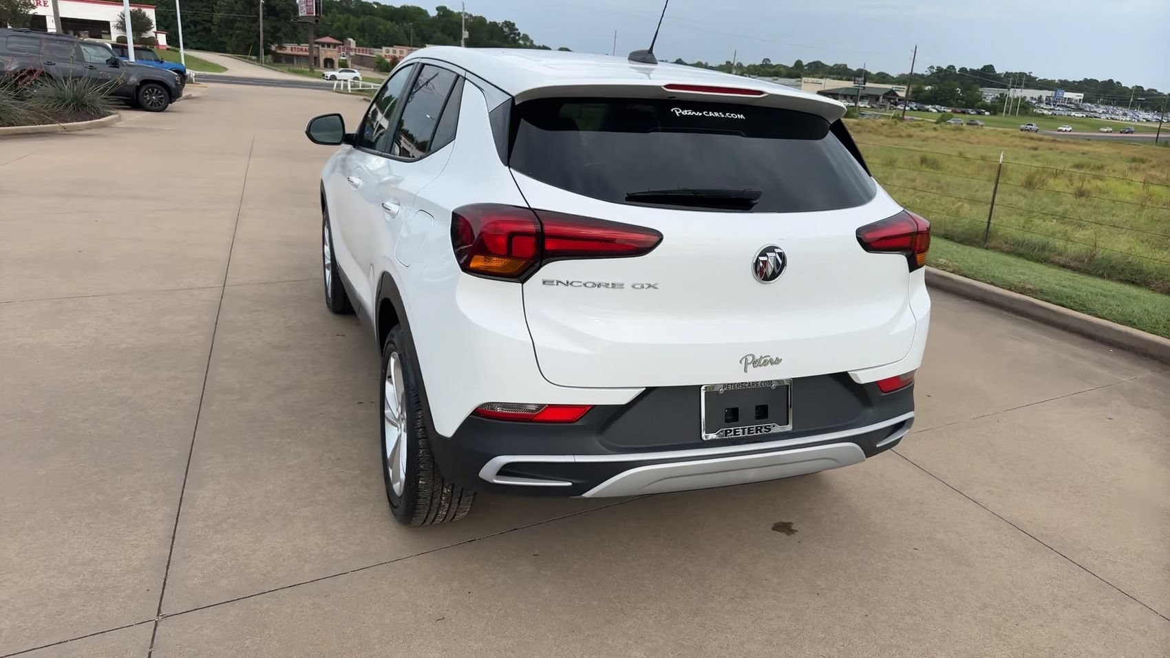 Used 2023 Summit White Buick Preferred image 7