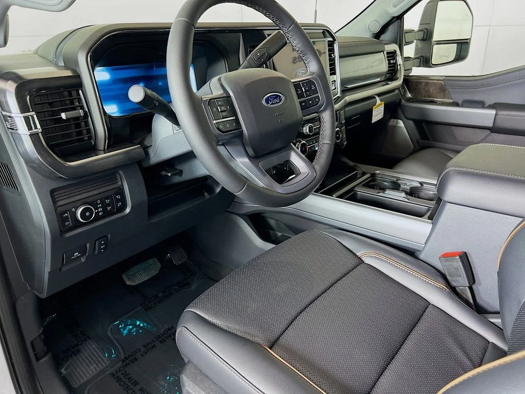 New 2026 Star White Metallic Tri-Coat Ford Lariat image 3