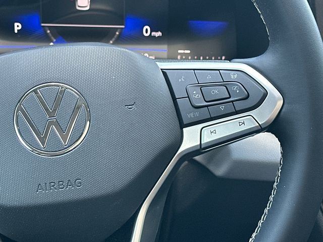 Certified Used 2022 Blue Volkswagen 1.5T SE image 21
