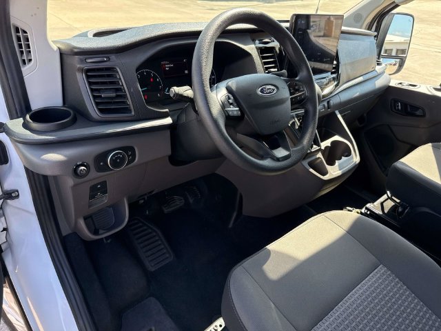 Used 2024 White Ford XLT image 29