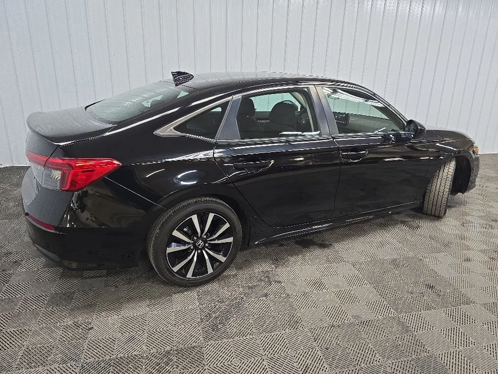 Used 2023 Black Honda EX image 3