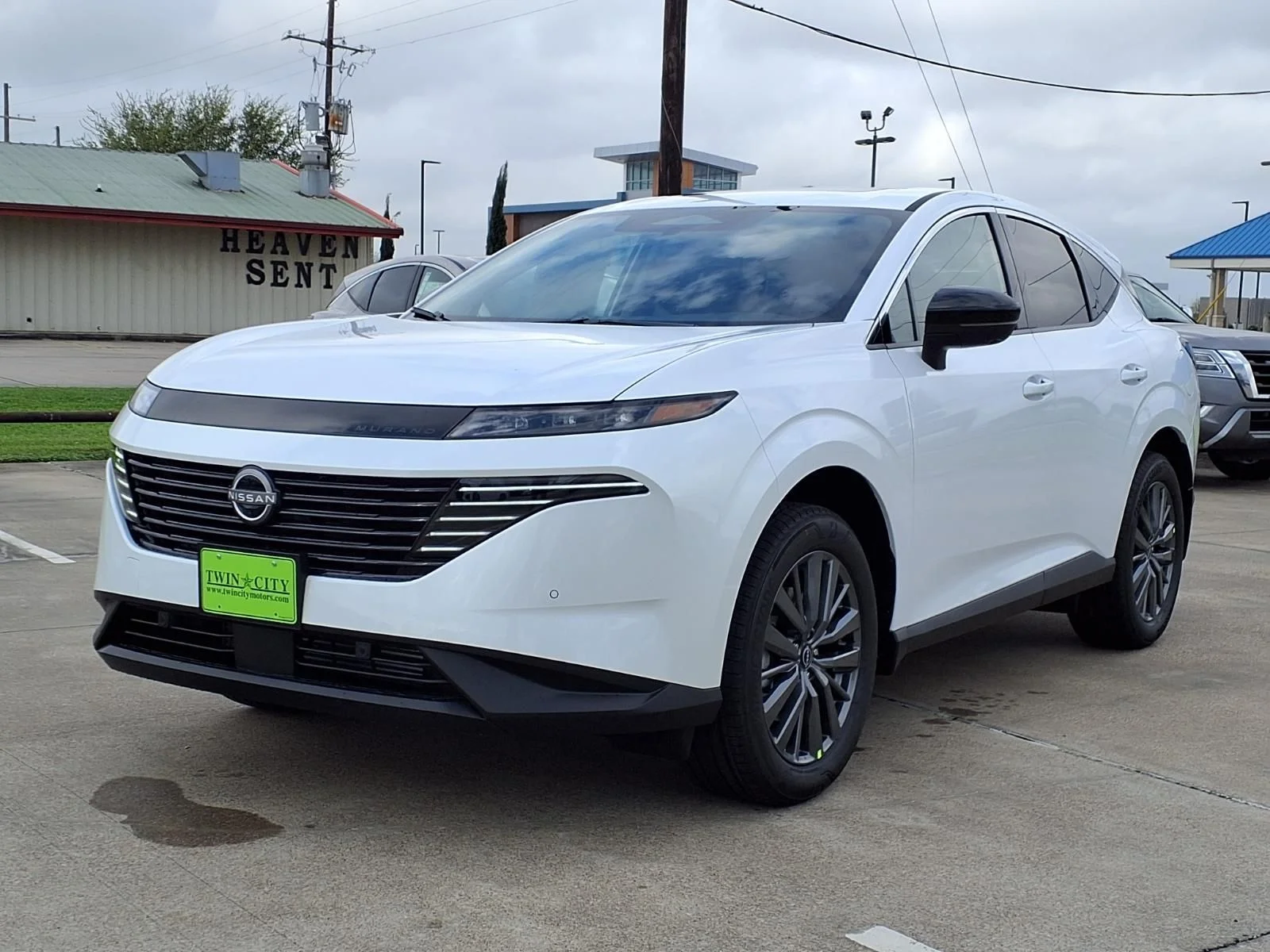 New 2026 White Nissan SL image 5