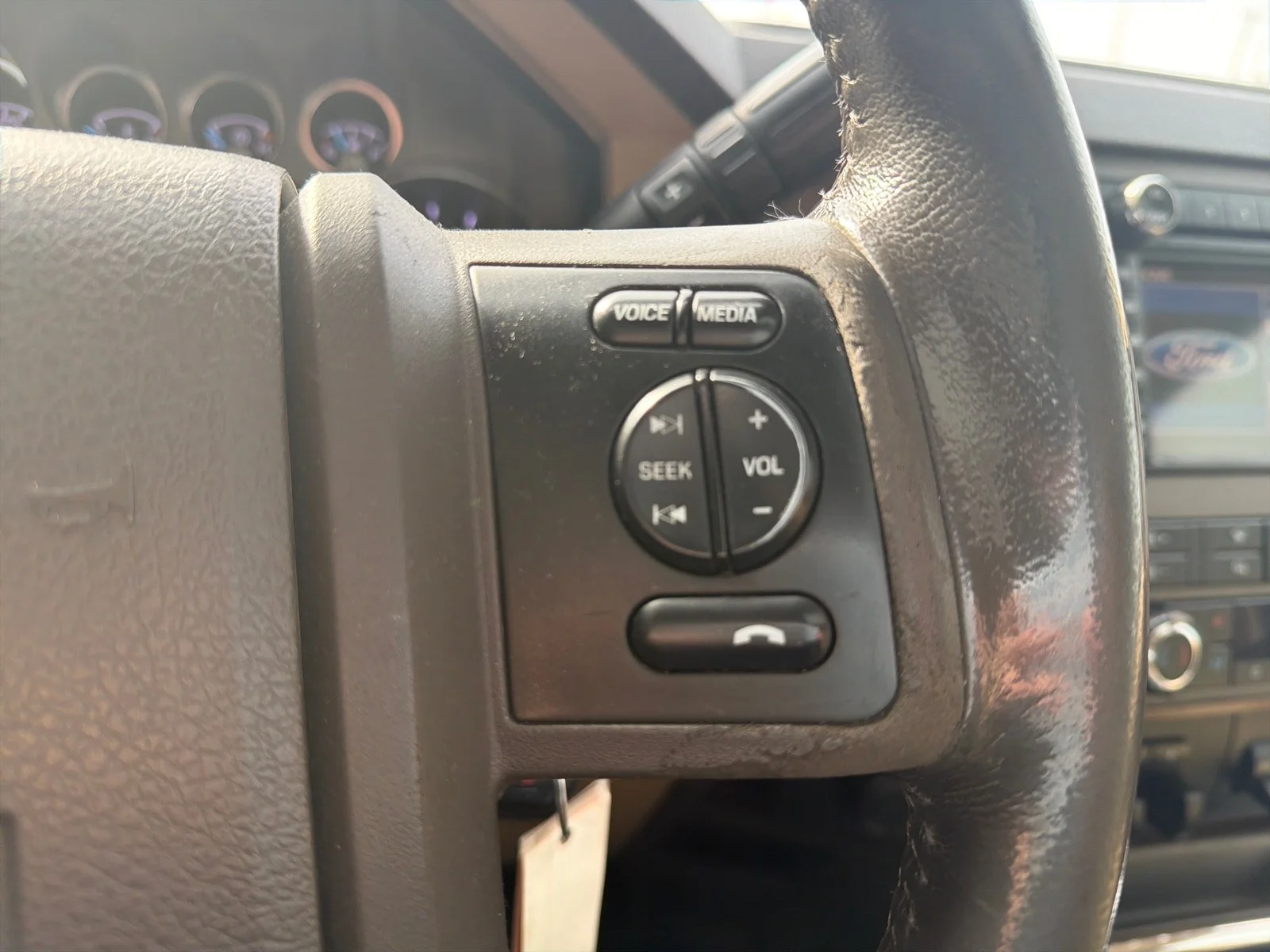 Used 2011 White Ford Lariat image 15