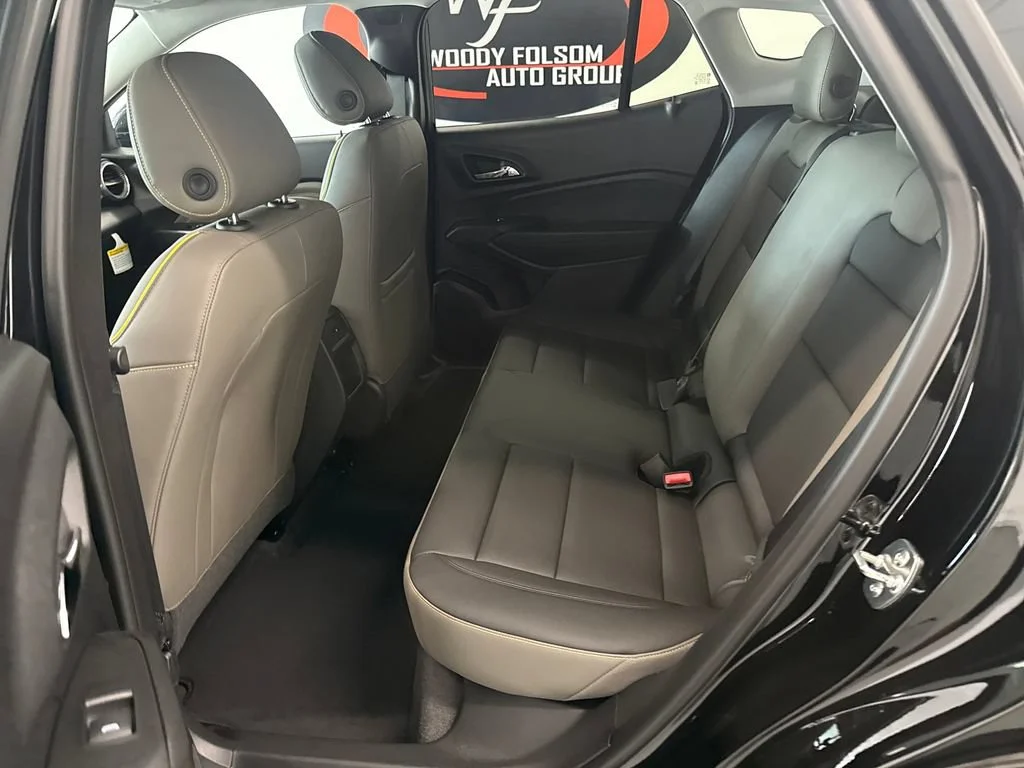 New 2026 Mosaic Black Metallic Chevrolet ACTIV image 13