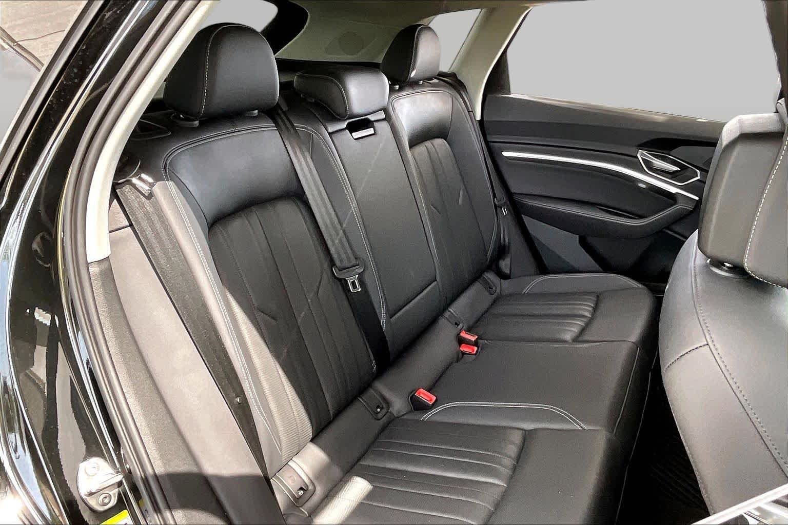 Used 2024 Mythos Black Metallic Audi Premium Plus image 18