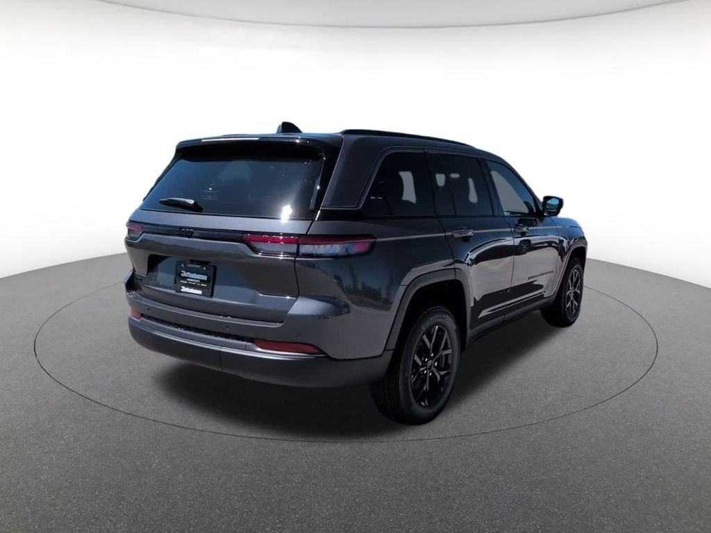 New 2026 Baltic Gray Metallic Clear-Coat Exterior Paint Jeep Altitude image 8