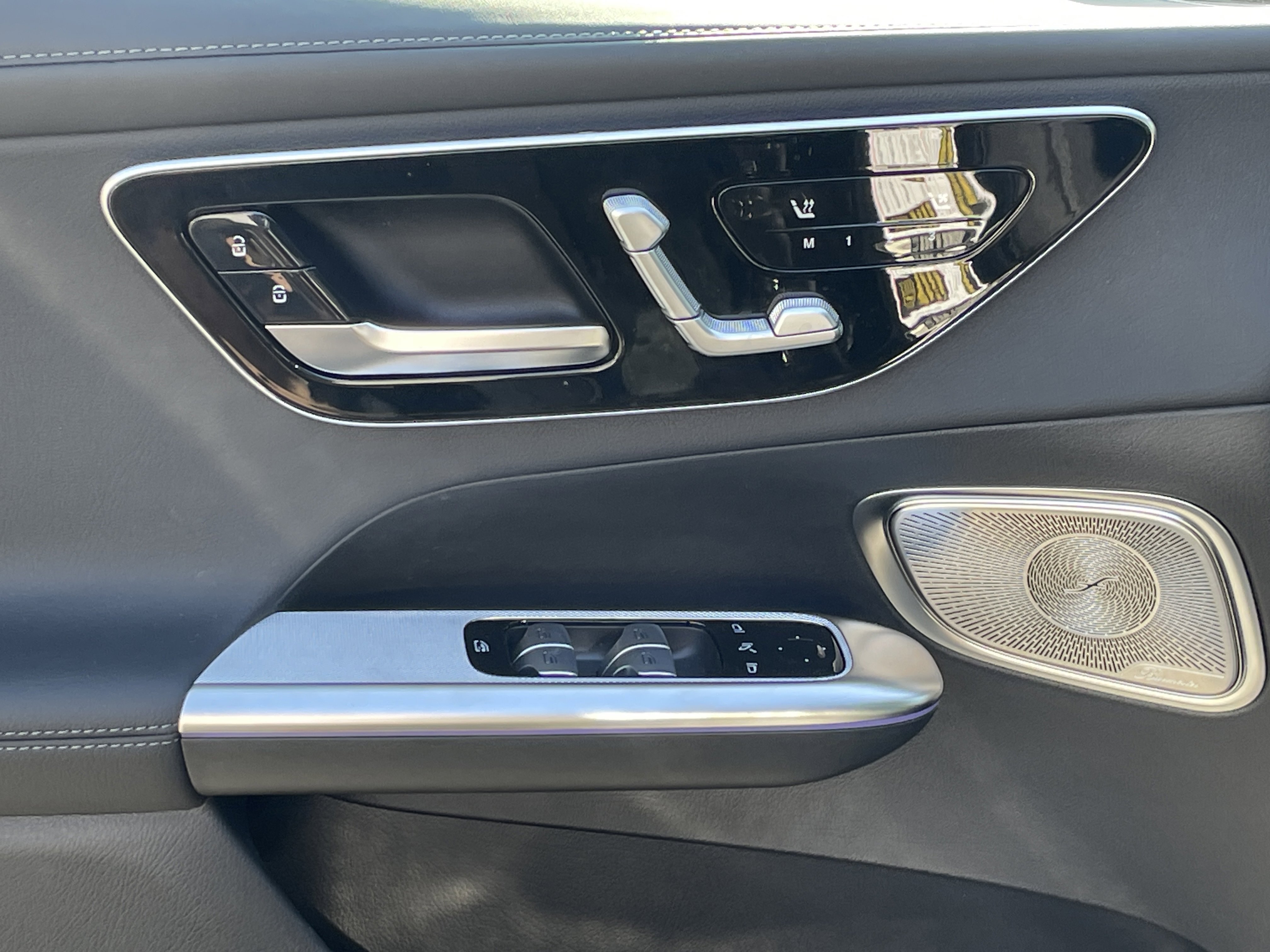 New 2026 Obsidian Black Metallic Mercedes-Benz GLC 300 4MATIC® Coupe image 18