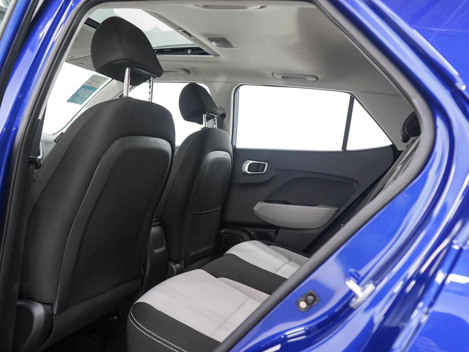 2023 Hyundai Venue SEL - Photo 18