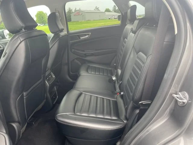 Used 2024 Gray Ford SEL image 27