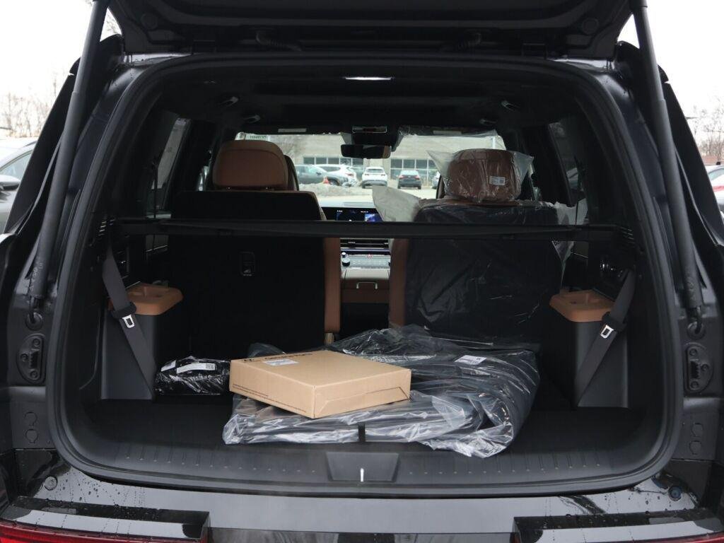 New 2026 Black Hyundai Calligraphy AWD image 17