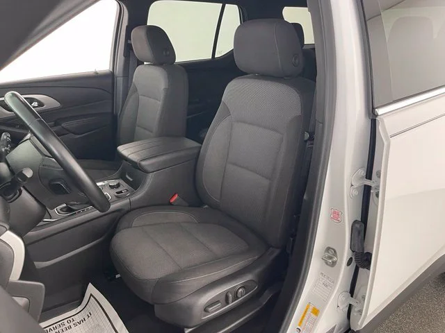 Used 2023 White Chevrolet LT image 33
