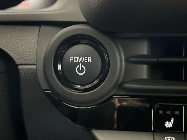 New 2026 Oxygen White <sup>1</sup> Toyota  Limited image 18