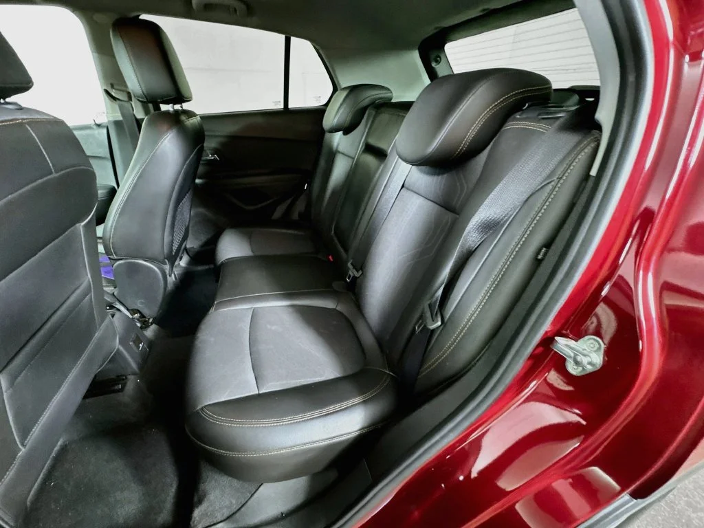 Used 2018 Red Chevrolet LT image 28
