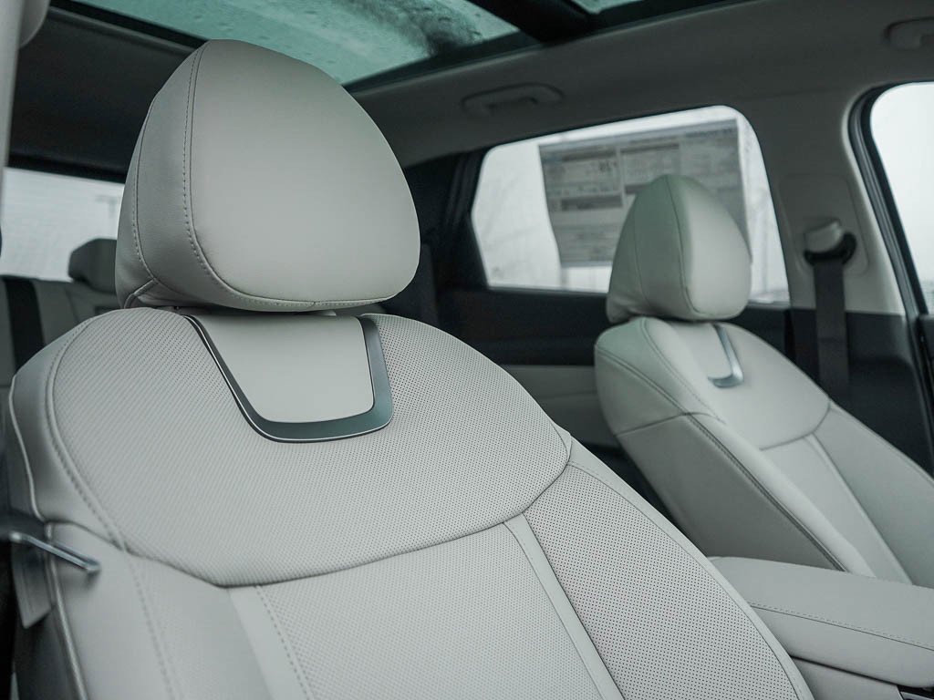 New 2026 Shimmering Silver Hyundai Limited AWD image 12