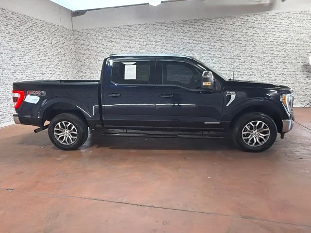 Used 2021 Blue Ford Lariat image 8