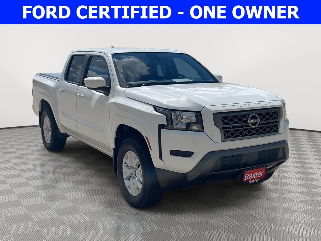 2022 Nissan Frontier SV Crew Cab 4X4 SWB's photo