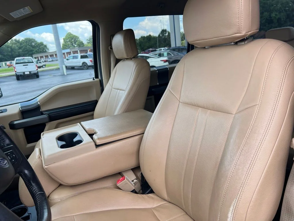 Used 2018 Gold Ford XLT image 9