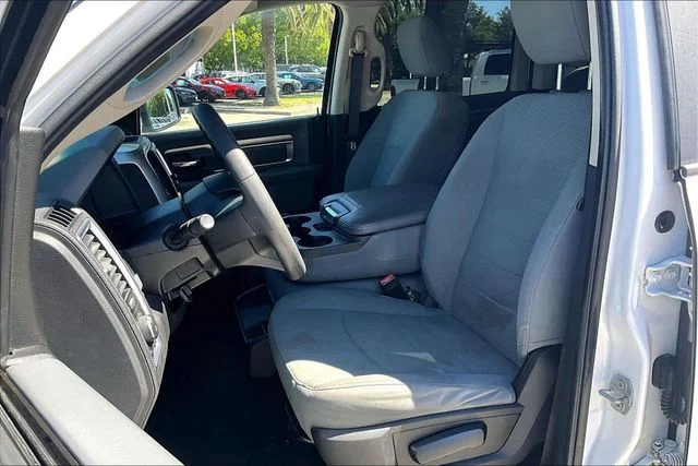 Used 2019 Bright White Clearcoat Ram SLT image 20