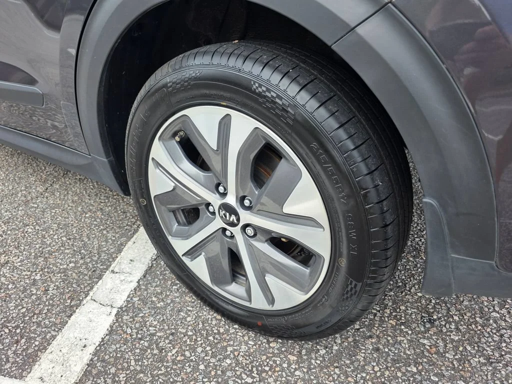 Used 2020 Gray Kia EX image 31