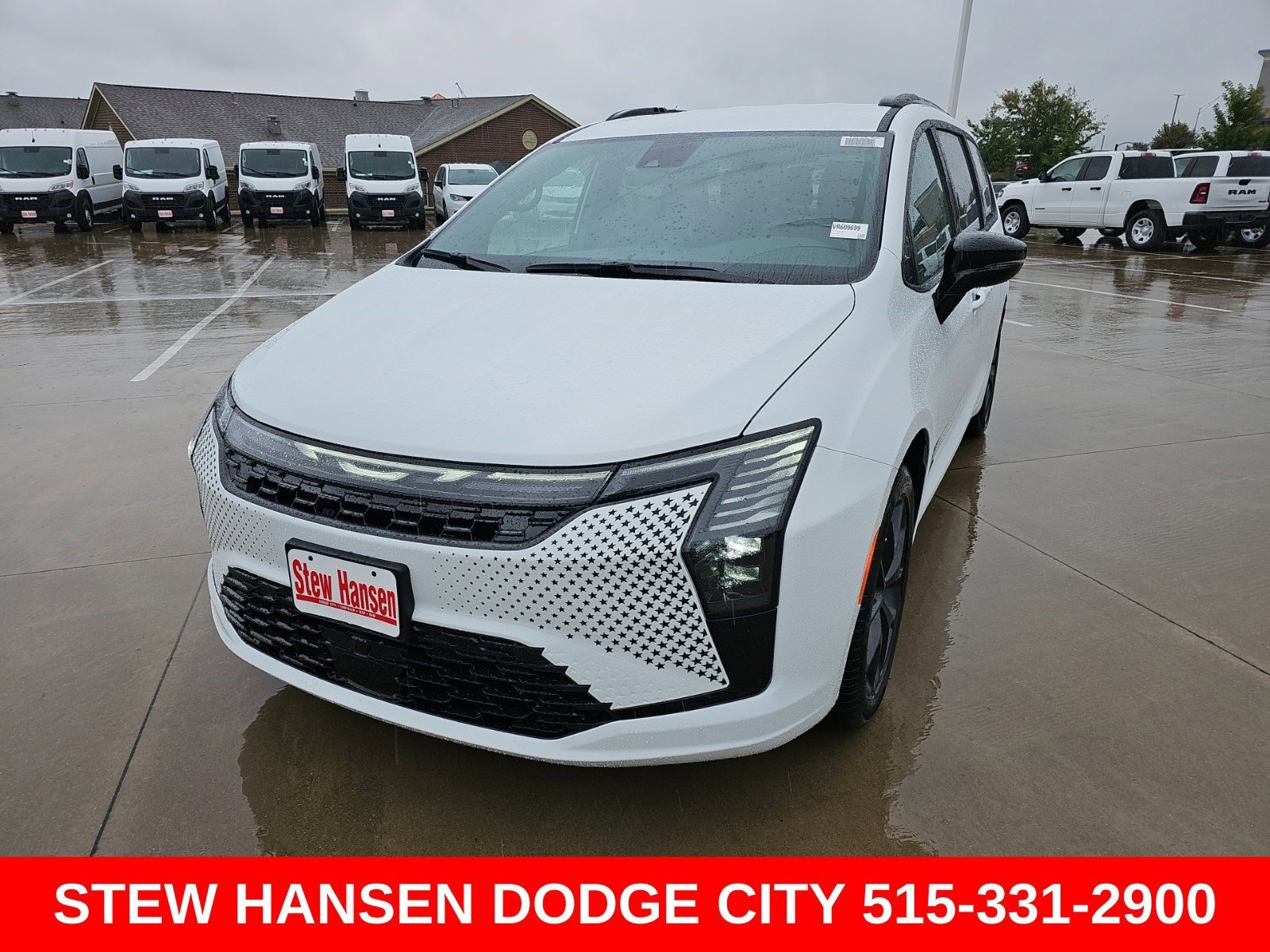 New 2027 Bright White Clearcoat Chrysler Select image 1