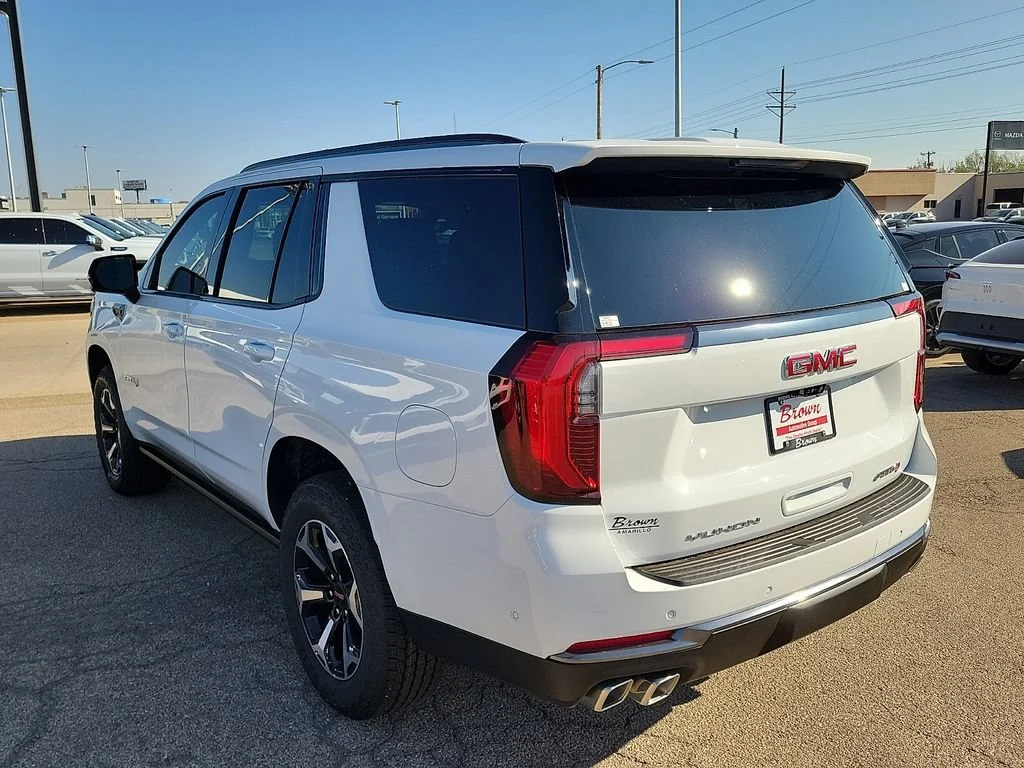 2026 GMC Yukon AT4 - Photo 7