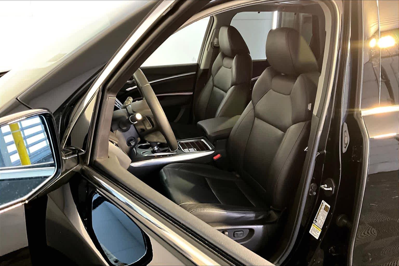 Used 2015 Crystal Black Pearl Acura Tech/Entertainment Pkg image 8