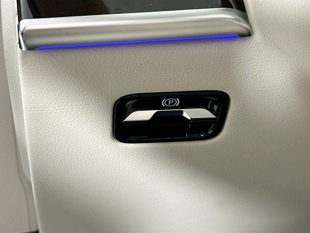 New 2026 Nautical Blue Metallic Mercedes-Benz S 500 image 10