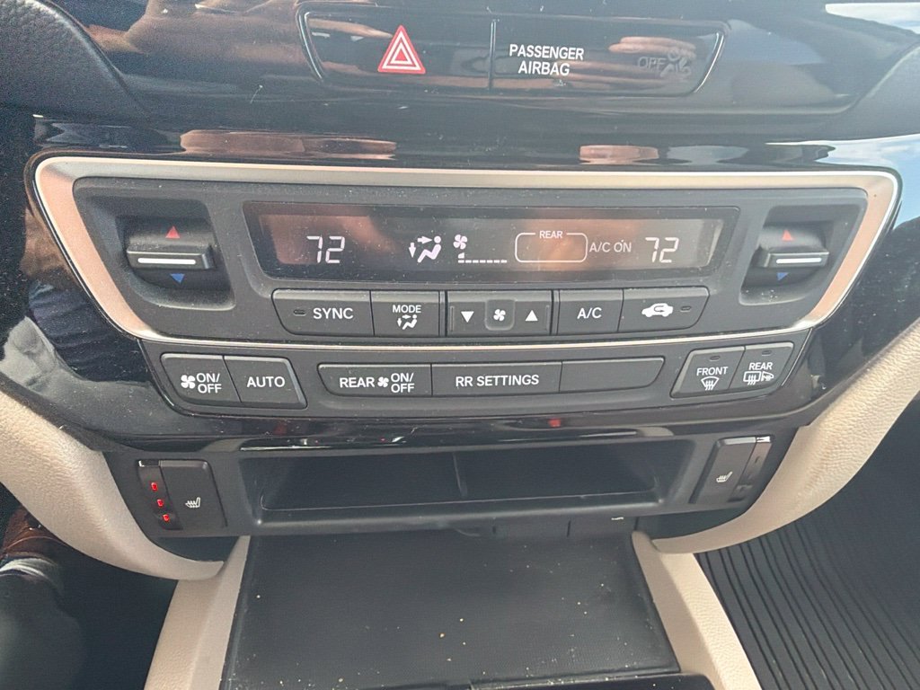 Used 2020 White Honda RTL-E image 17