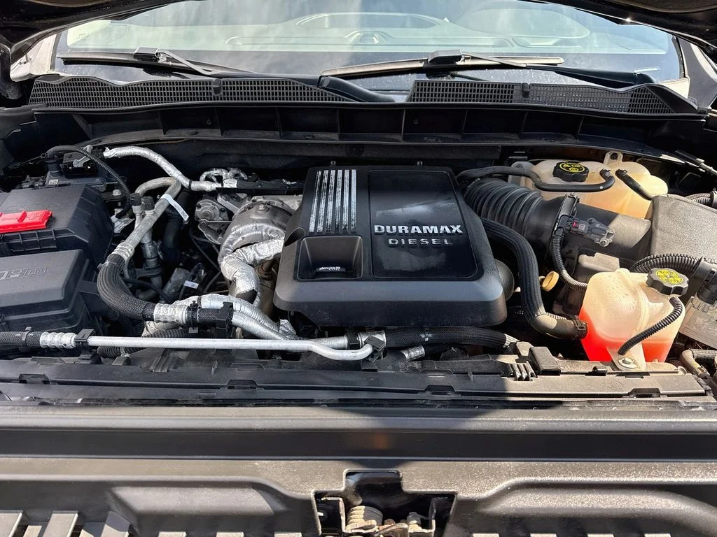 Used 2021 Black GMC SLT image 38