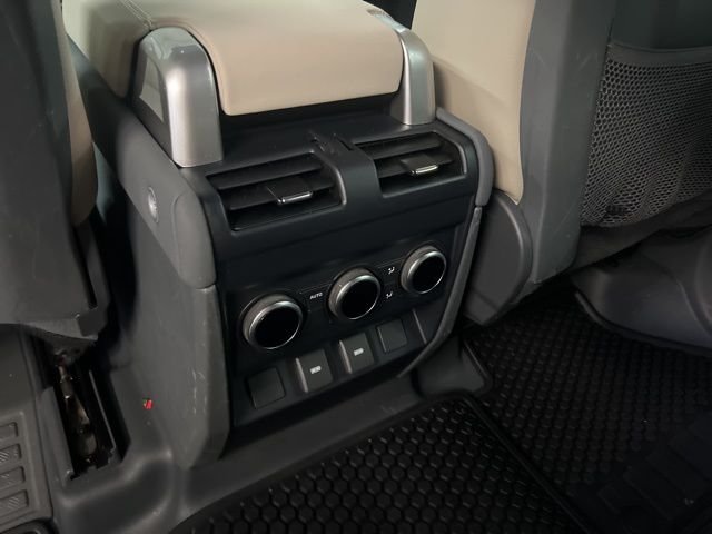 2023 Land Rover Defender S - Photo 15