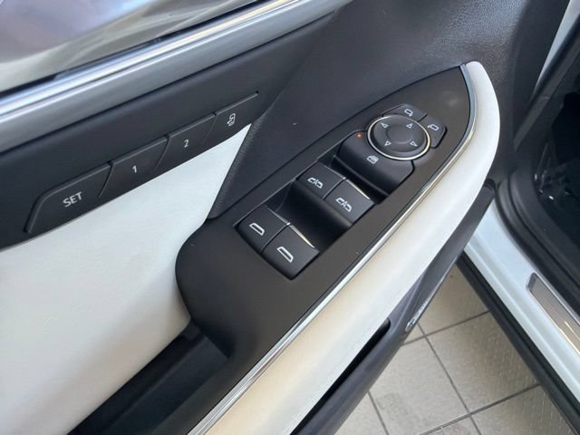New 2026 Iridescent White Tricoat Buick Avenir image 13