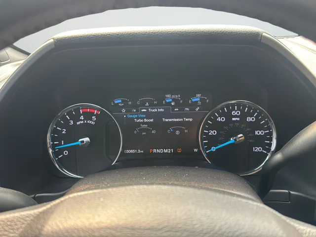 Used 2019  Ford Platinum image 23