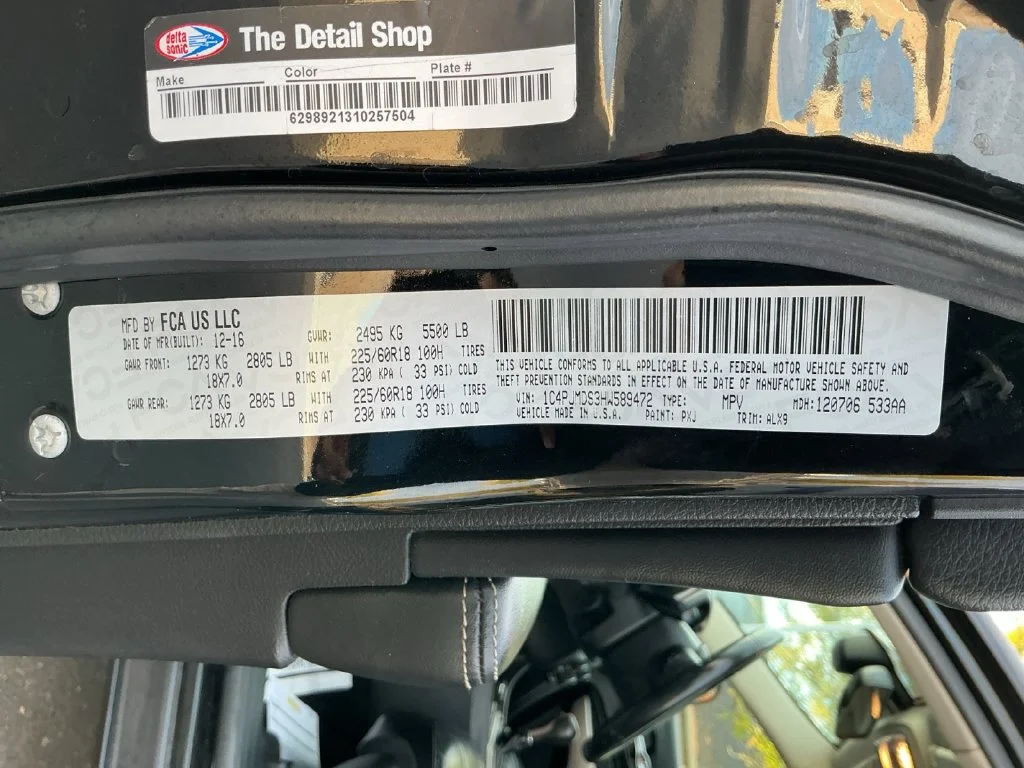 Used 2017 Black Jeep Limited image 25